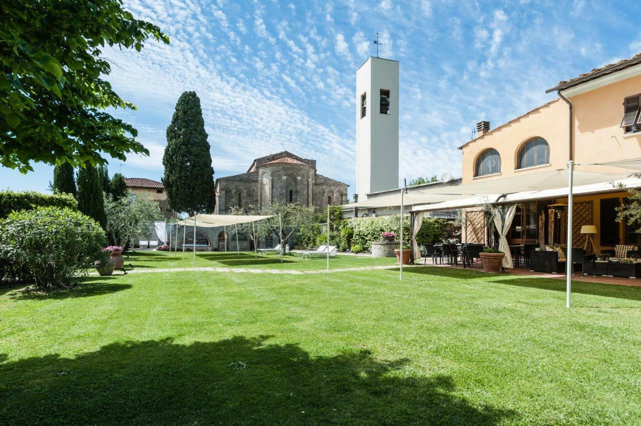 Отель Giardino Della Pieve Relais Кашина Экстерьер фото